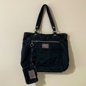 Signature coach poppy tote with wristlet